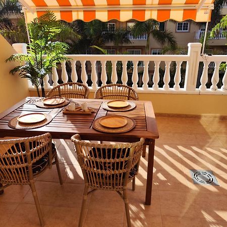 Lovely Primavera Palm Mar Apartment Екстериор снимка