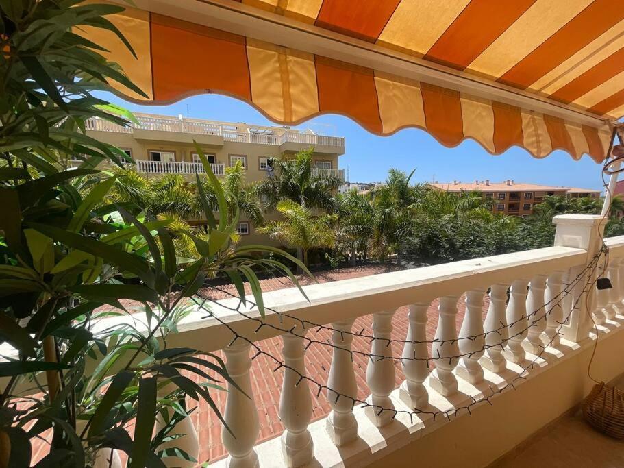 Lovely Primavera Palm Mar Apartment Екстериор снимка