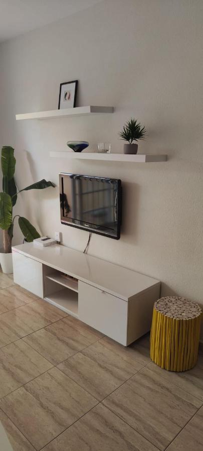 Lovely Primavera Palm Mar Apartment Екстериор снимка